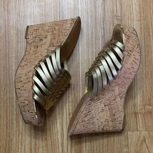 ALDO Gold & Cork Wedges Size 10 EUC